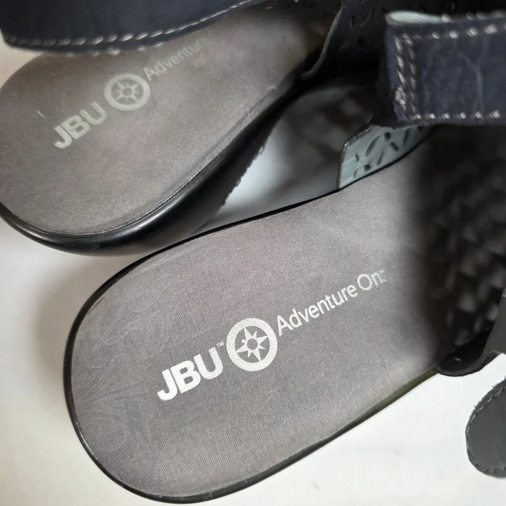 JBU Jambu Monica Black Wedge Sandals Womens 8 M Laser Cut Slingback Adjustable